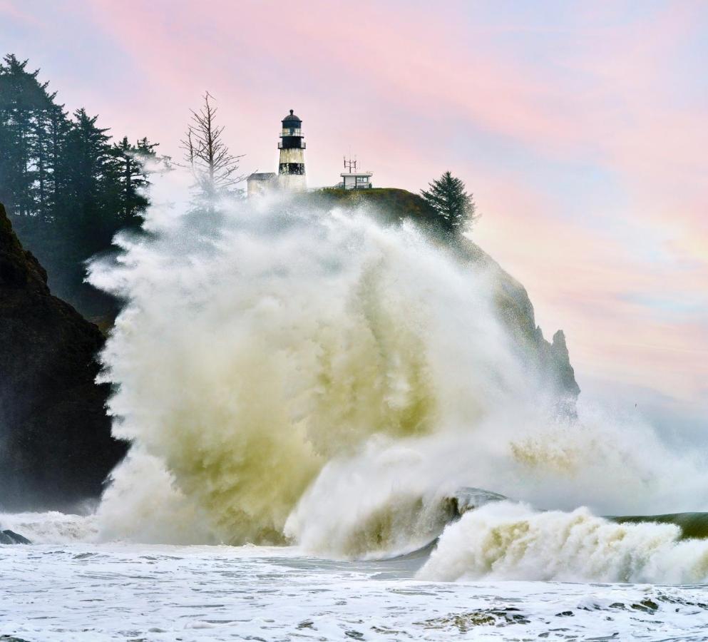 Lighthouse Oceanfront Resort ロングビーチ エクステリア 写真
